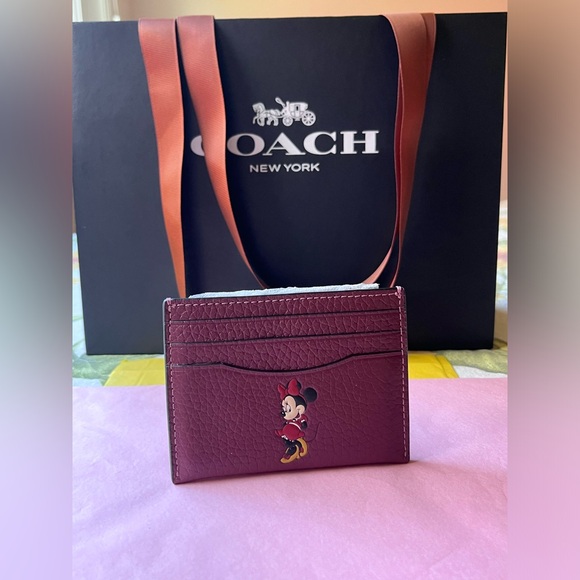 π DISNEY X COACH MINNIE MOUSE CREDIT CARD HOLDER π NWT π - Picture 2 of 16